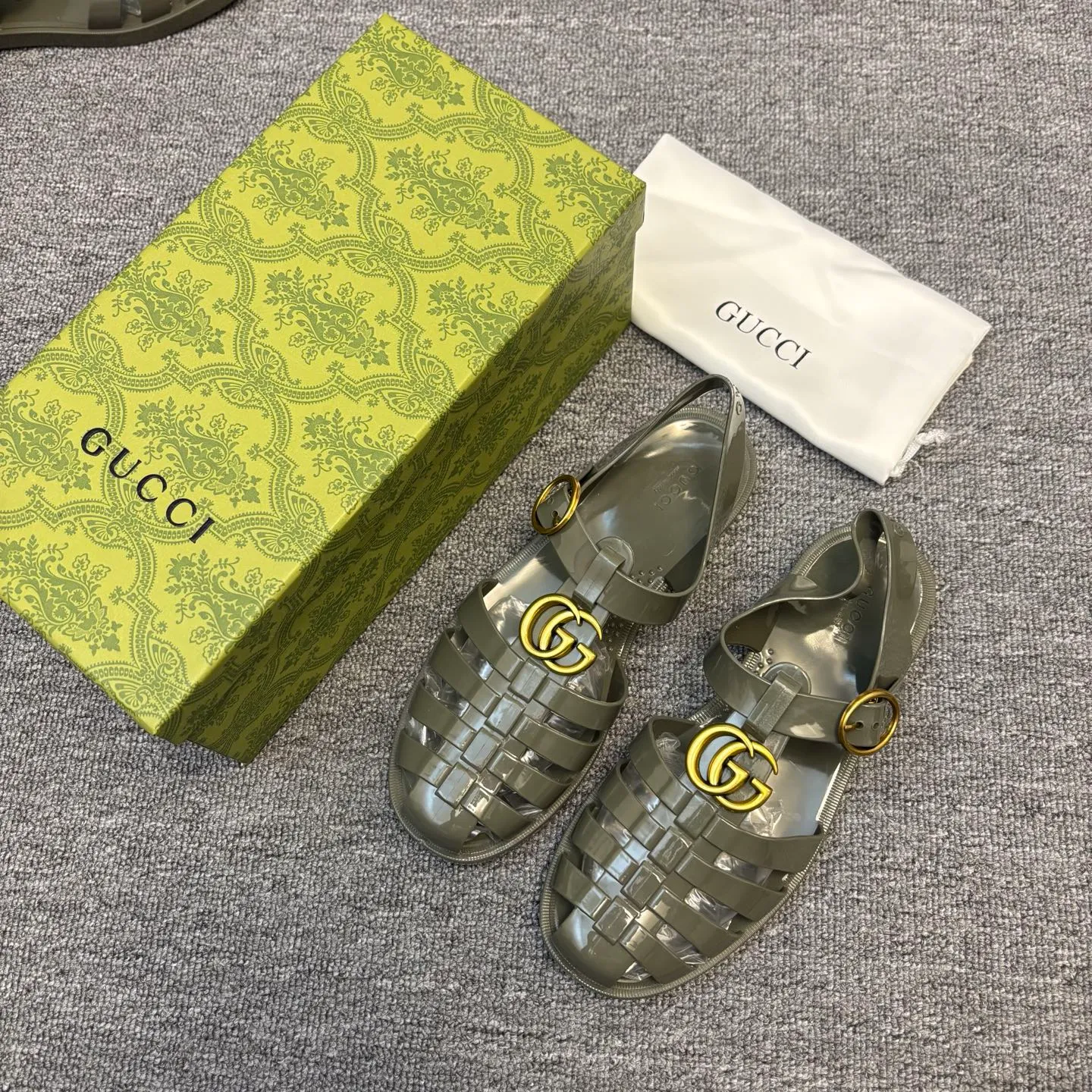 Men's shoes 260💰 [Gucci] Counter quality, top-quality original goods, real photos! Original TPU material, fine workmanship, comfortable; genuine 1:1 replica Size: 36 ~ 46 Half drag: 38 ~ 45